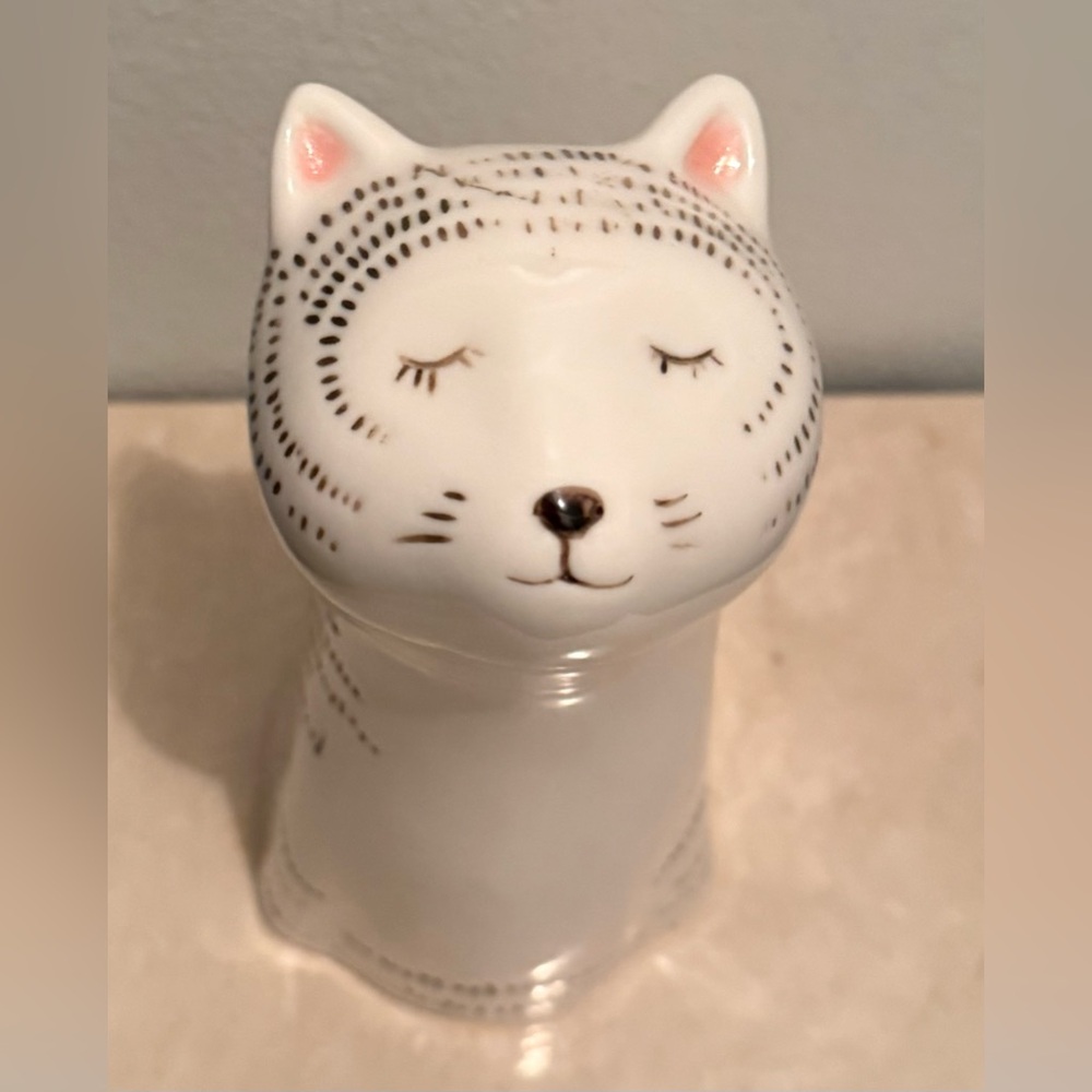 Black & White stripped cat night light. 10” H battery operated. - Picture 6 of 16